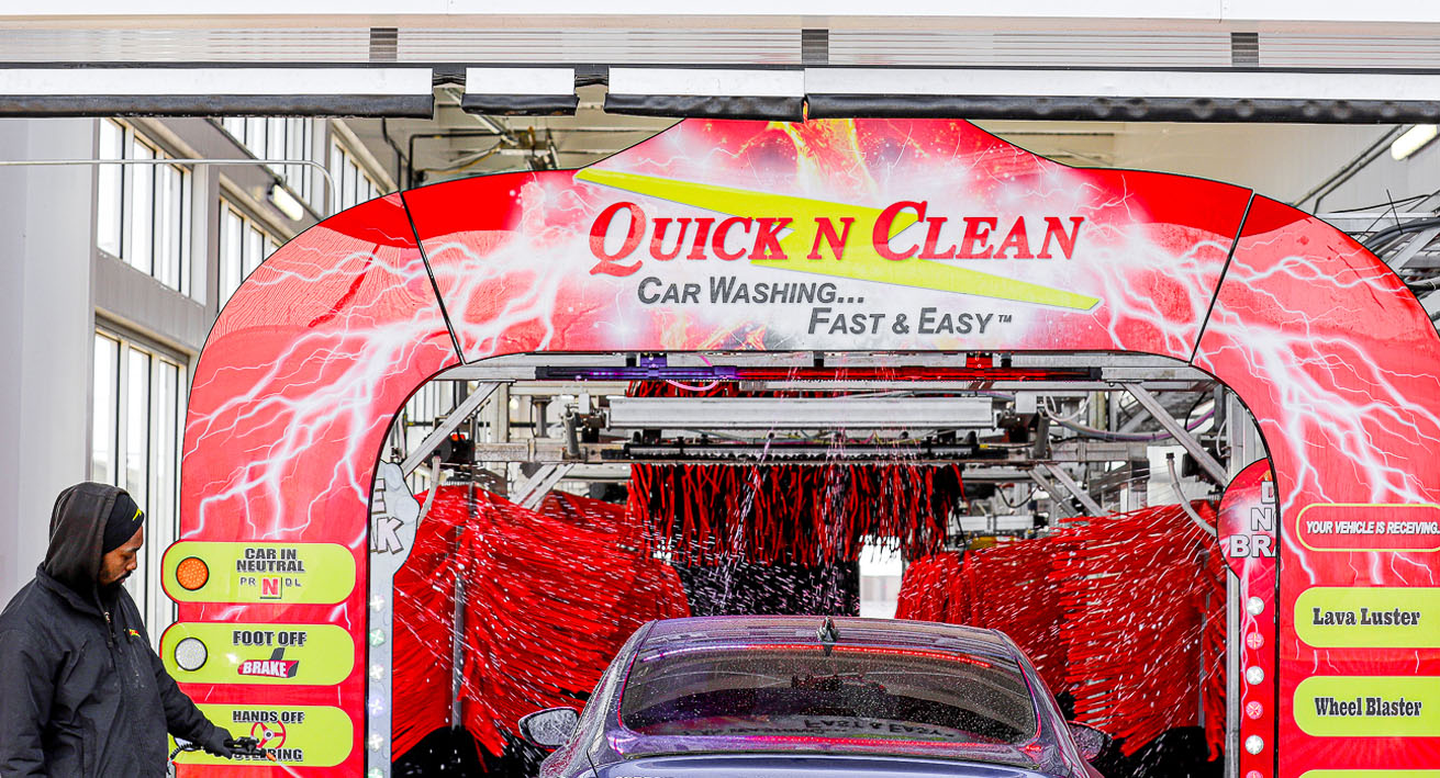 Quick N Clean: 4252 S Peoria Ave, Tulsa, OK 74105